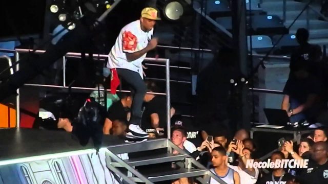 Chris Breezy Performs Beautiful People Summer Jam XX Intro – @chrisbrown